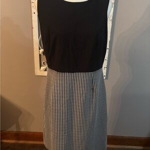 Chic Black and White Houndstooth Dress